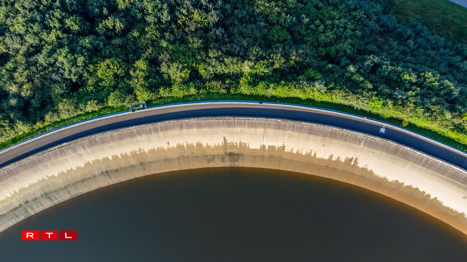 Forest, concrete and water... Where can this be?