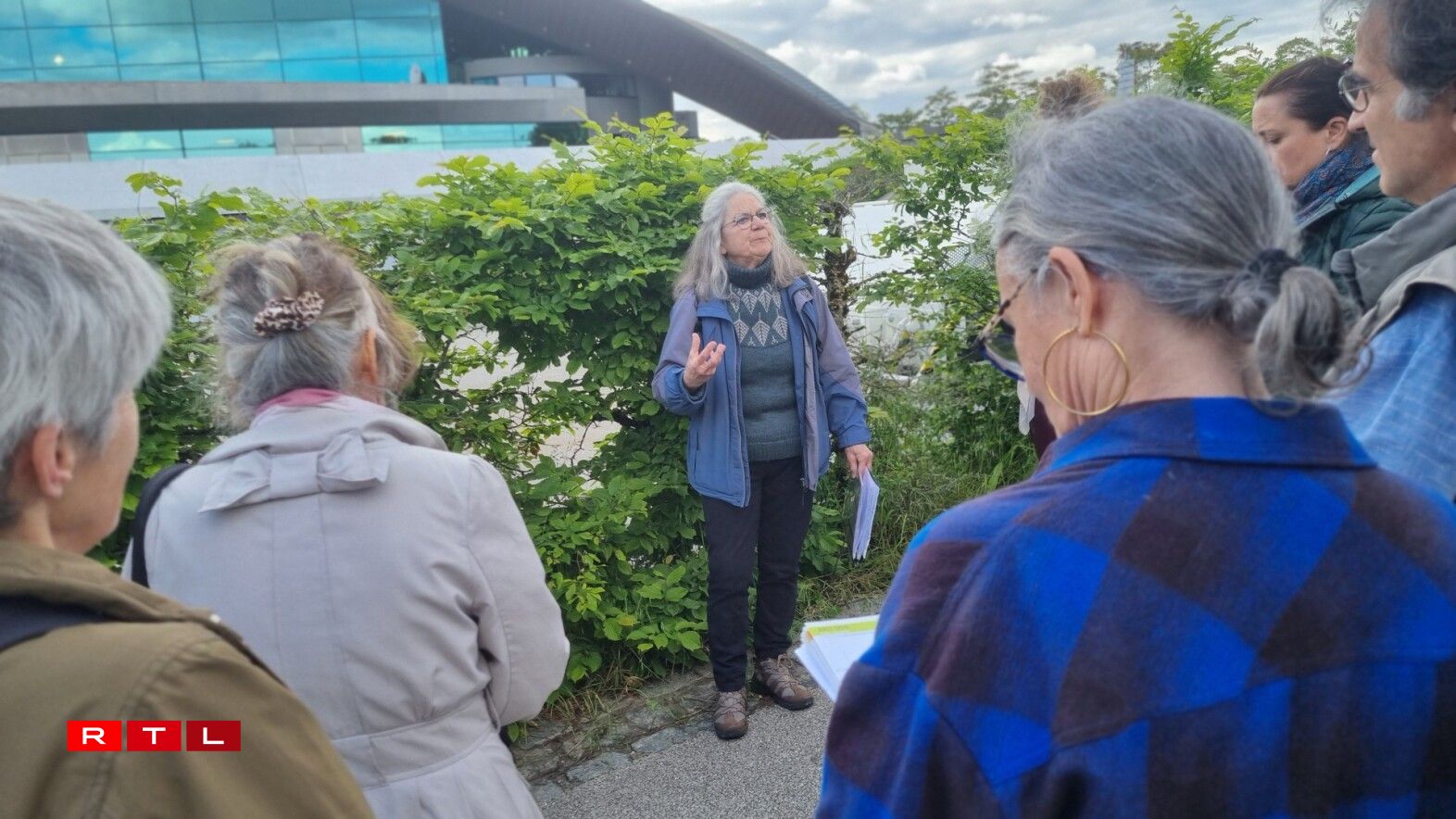 La visite guidée organisée par Viviane Craig dans le Parc Central a duré près de deux heures.