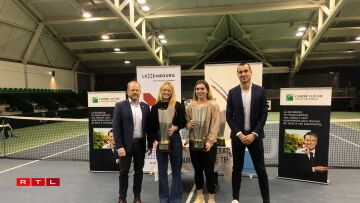 Eleonora Molinaro a Lucie Rabiot, d'Gewënnerinnen am Dubbel.