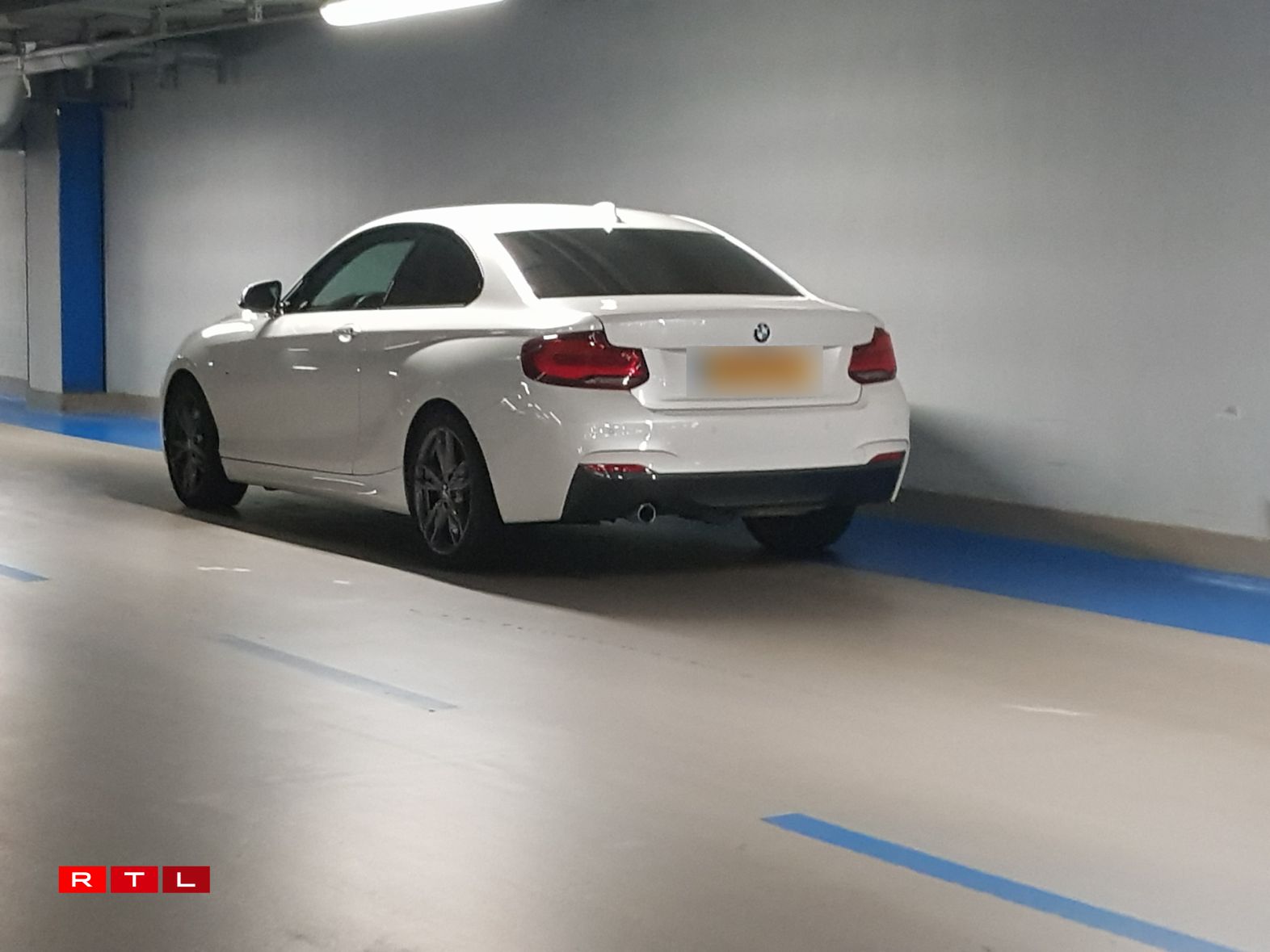 Une photo prise dans le parking souterrain du Auchan situé au Kirchberg le 11 août 2022