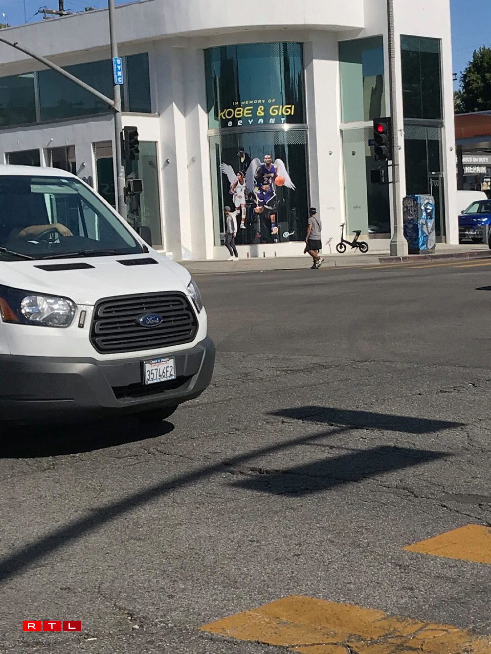 Another of many memorials to Kobe and Gianna Bryant.