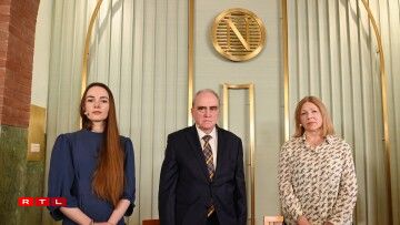 2022: Déi russesch Mënscherechtsorganisatioun Memorial, den ukrainesche Zentrum fir biergerlech Fräiheete an de belarussesche Mënscherechtsaktivist Ales Bjaljazki, dee festgehale gëtt, deele sech d'Auszeechnung als