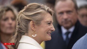 D'Grande-Duchesse Stéphanie beim Trounwiessel 2025.