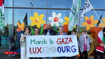 Maya Garman (left) previously also represented Luxembourg in the March to Gaza in June 2025.