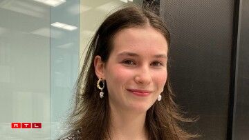 D'Charlotte Benck kritt de Präis fir d'Erzielung