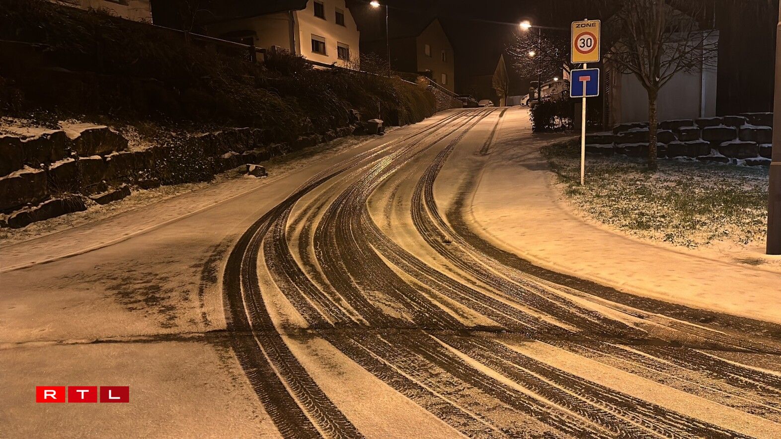 Around 4am in Niederfeulen.