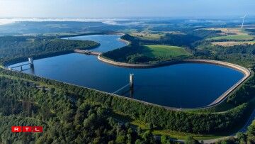 But here you can see the water reservoir even better.