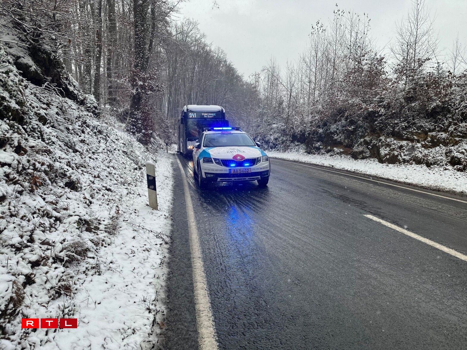 Bus tëscht Tënten a Bruch