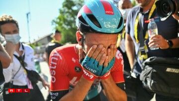Ënner Tréinen: De Belsche Coureur Victor Campenaerts no der Victoire vun der 18. Etapp um Tour de France.