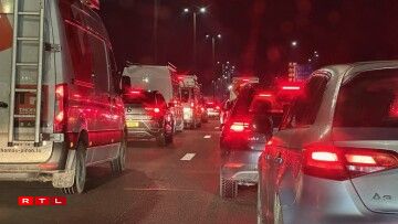 E Méindeg de Moie géint 6.10 Auer stoung den Trafic op der Héicht vu Weyler schonn.