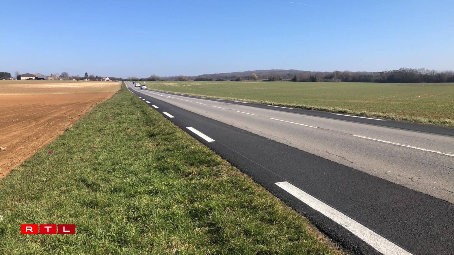 La route qui a servi de piste de décollage à l'avion en question