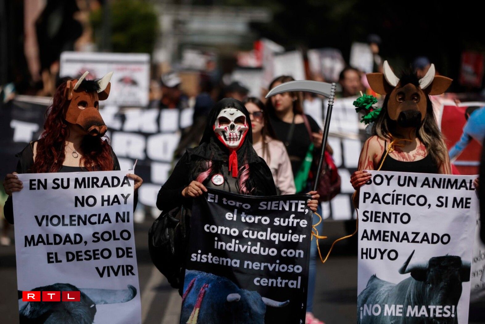 D'Demonstrante virum Stadion zu Mexiko-Stad.
