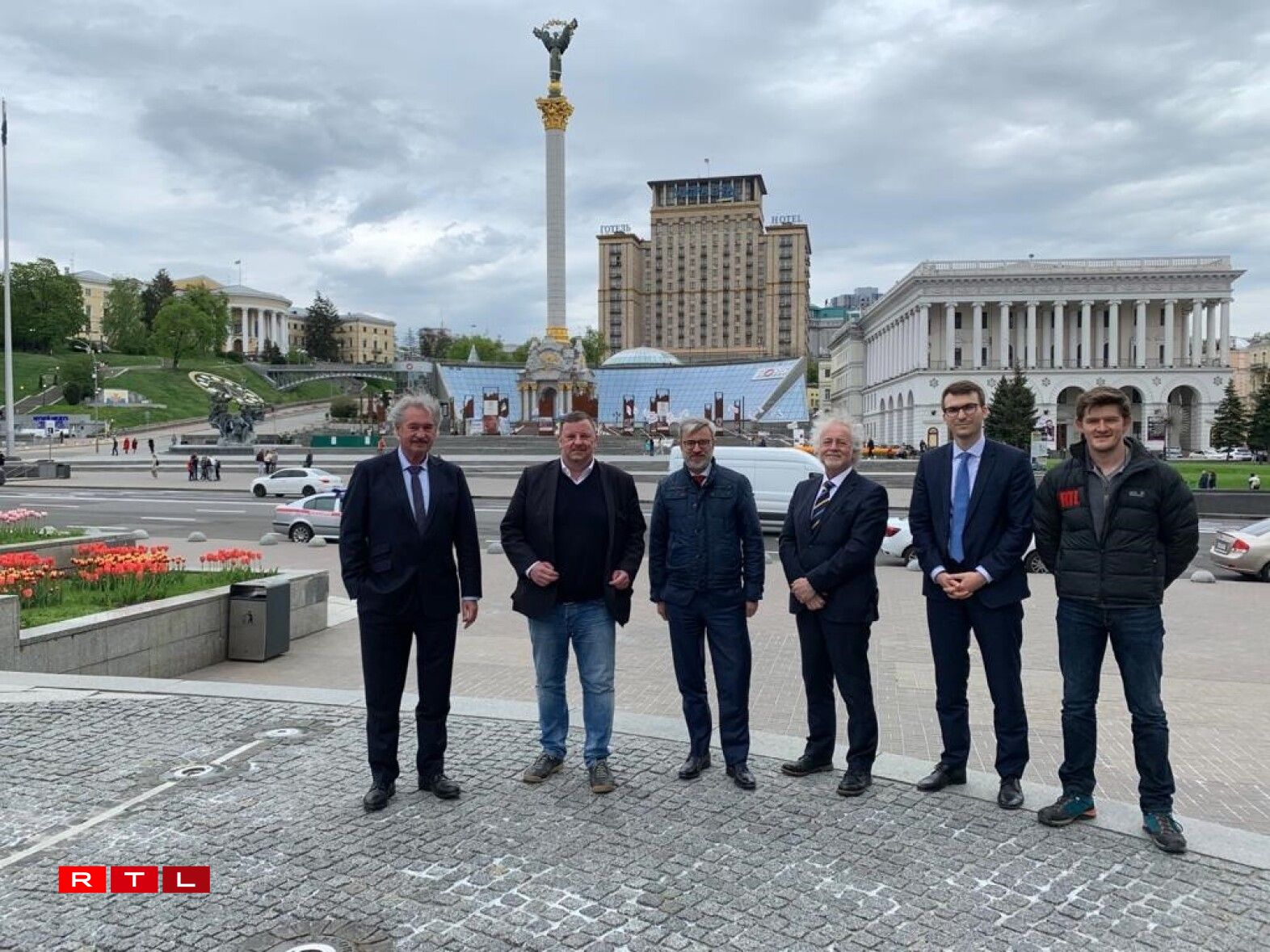 La délégation luxembourgeoise sur la place de l'indépendance (Maidan)