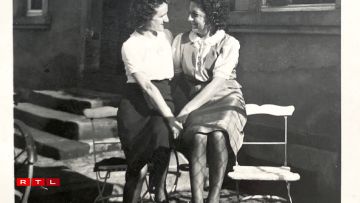 D'Irma Leib (riets) mat hirer beschter Frëndin.