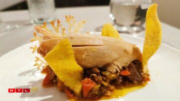 Accras de morue façon Douala, brochettes suya de bœuf Angus, dorade sauce Mbongo et mini poulet DG revisité : quelques-uns des tapas qui seront proposés dans l’espace « Chez Doudou Tapas ».