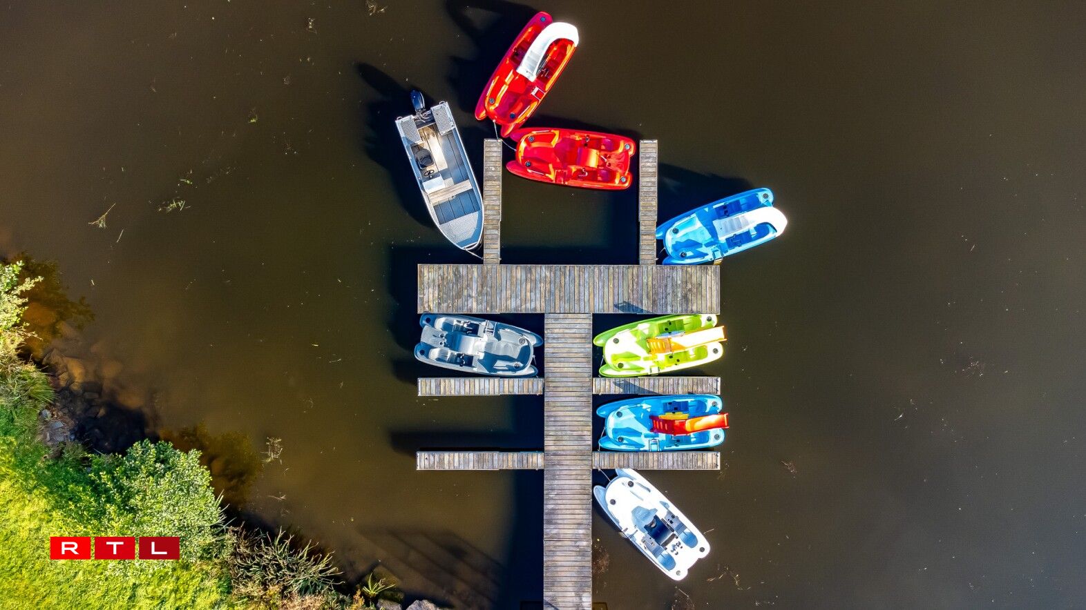 Dës Plaz läit e puer Meter dovunner ewech.