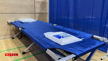 Ee Feldbett am Centre d'accueil zu Hesper.