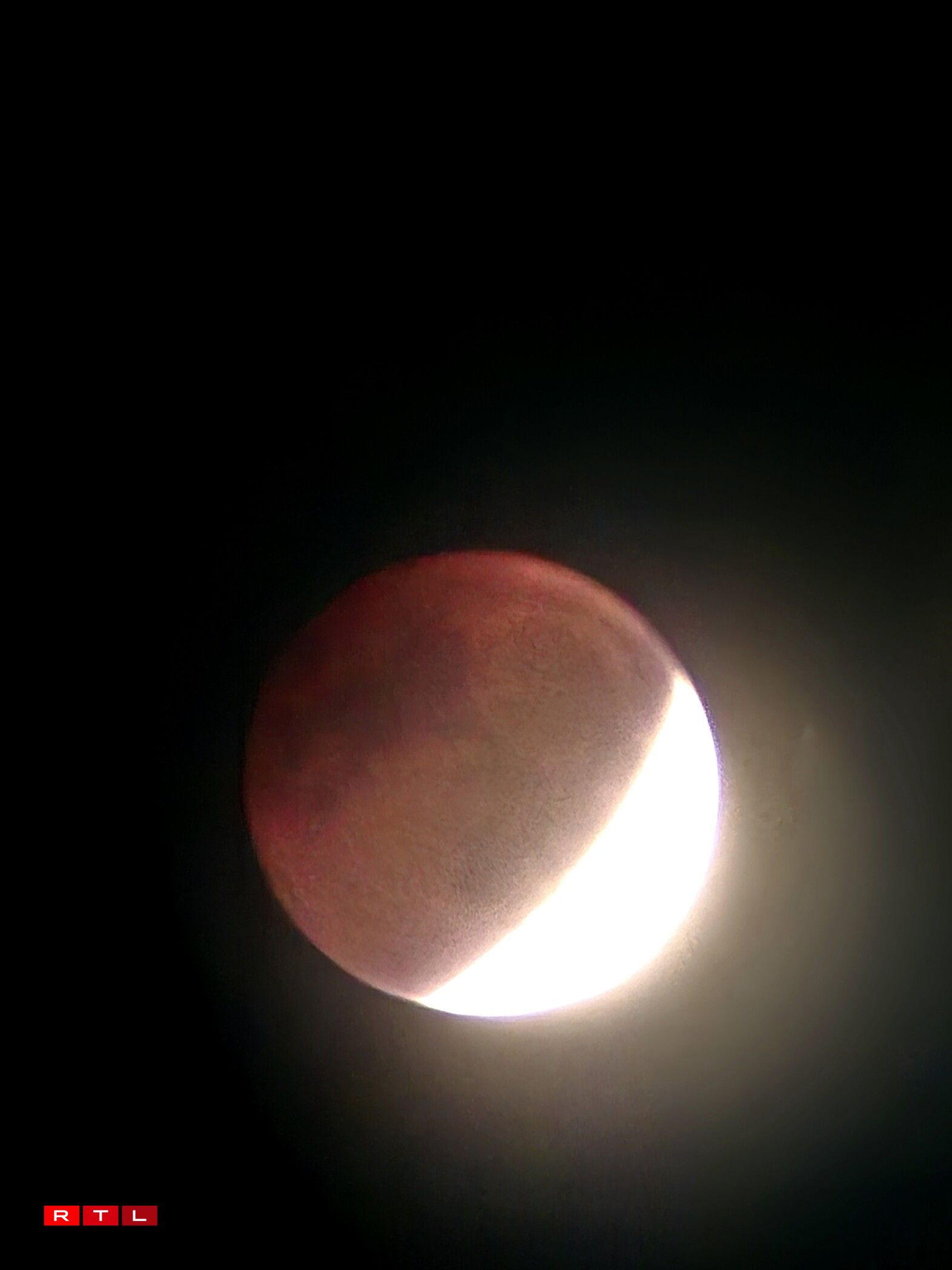 Sandweiler, mam Handy fotograféiert/Annick Wambach