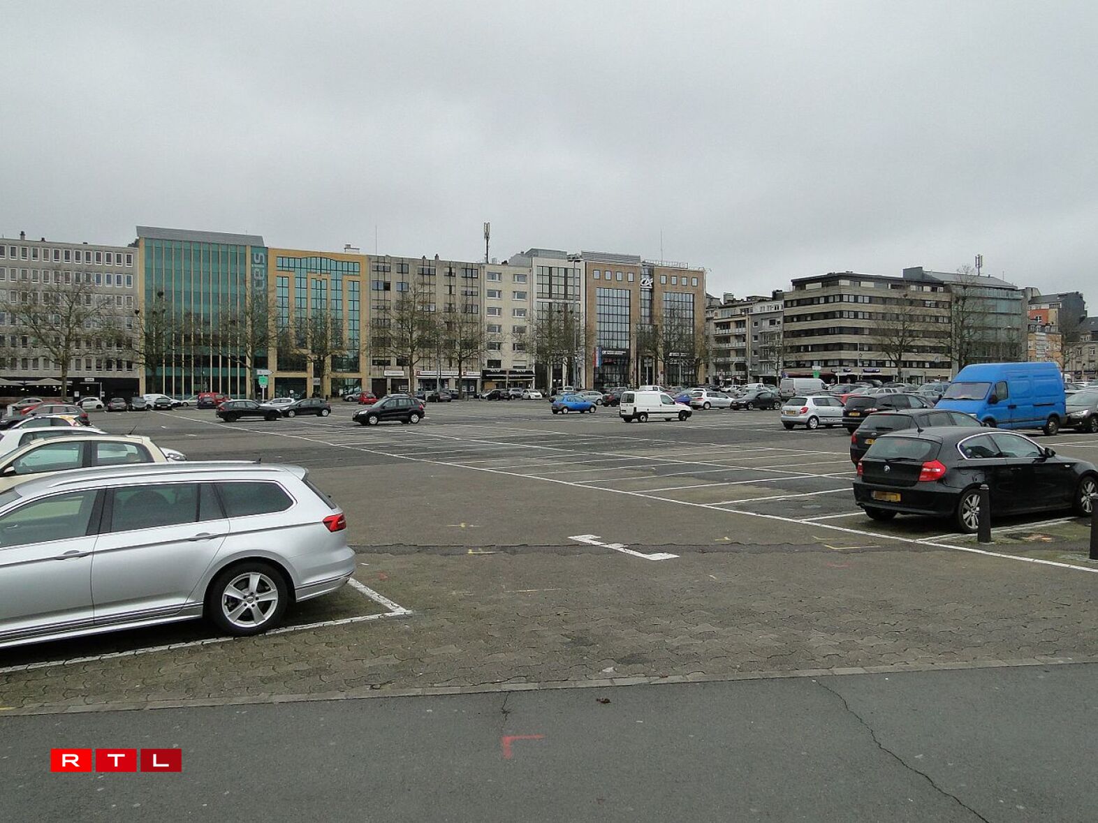 De Parking Glacis virum Ëmbau vum Tram.