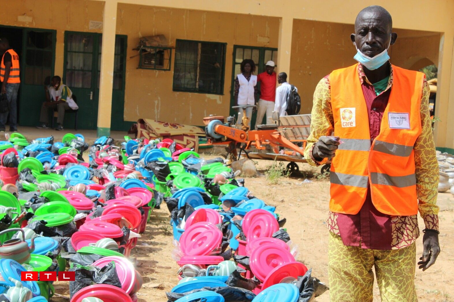 E Care-Projet zum Thema Gesondheet an Hygiene am Kamerun.