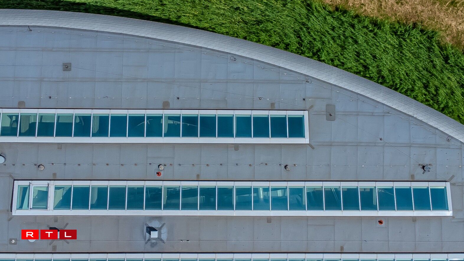 Let's start with a close-up...