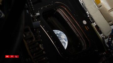 Quatre clichés partagés par les astronautes de la mission Artémis II.