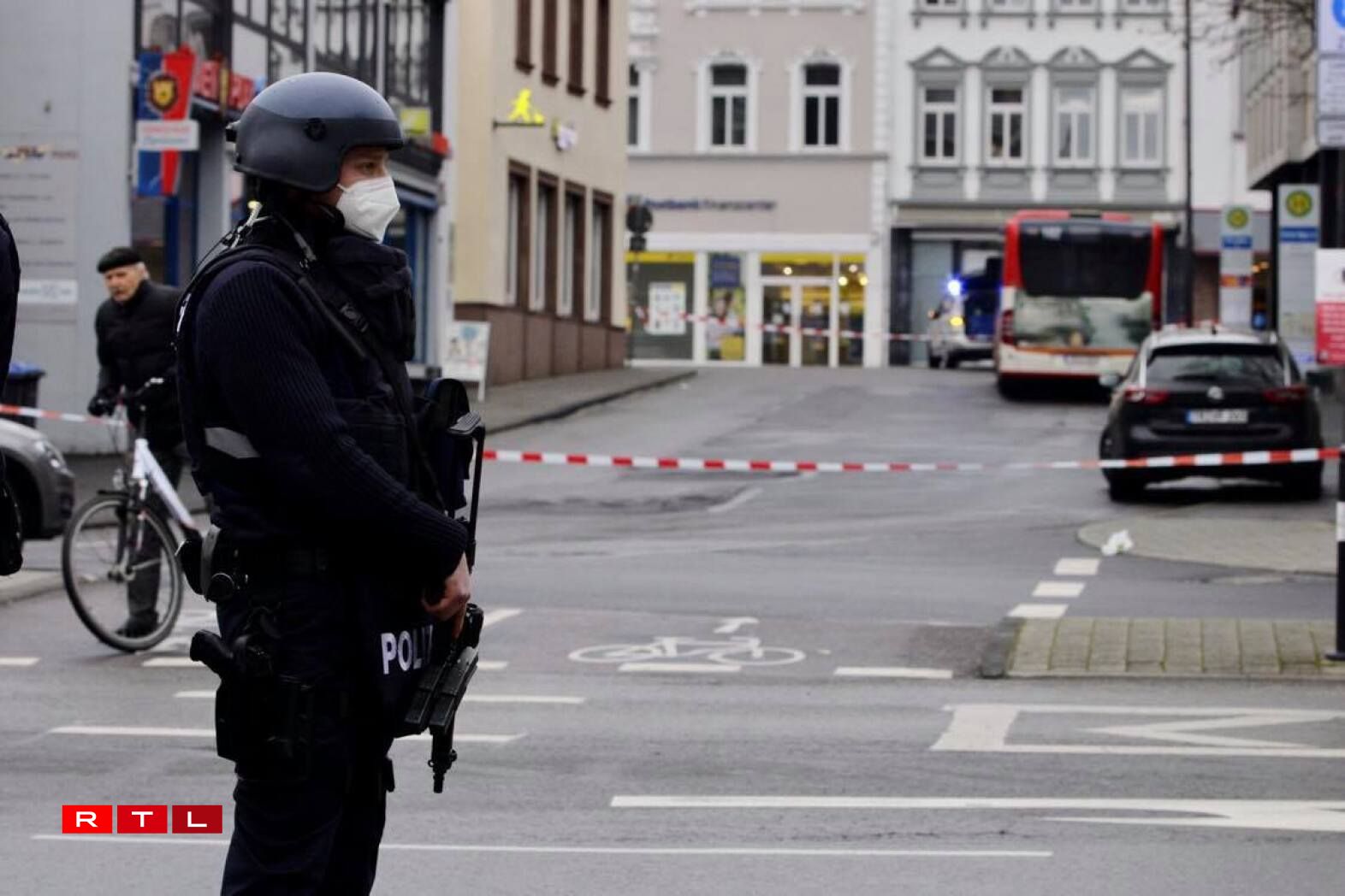 La police boucle les accès à la zone piétonne de Trèves le 1er décembre 2020