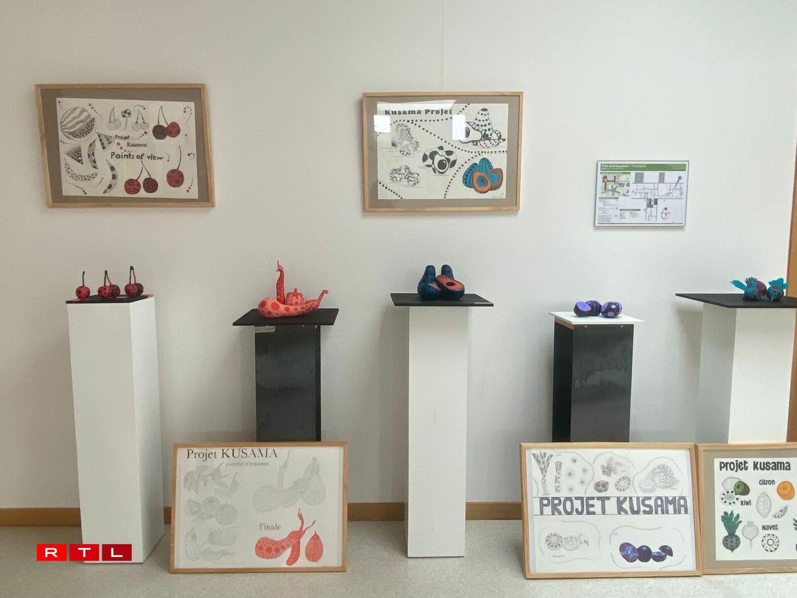 Wierker vum Konscht Departement vum Athenée de Luxembourg.