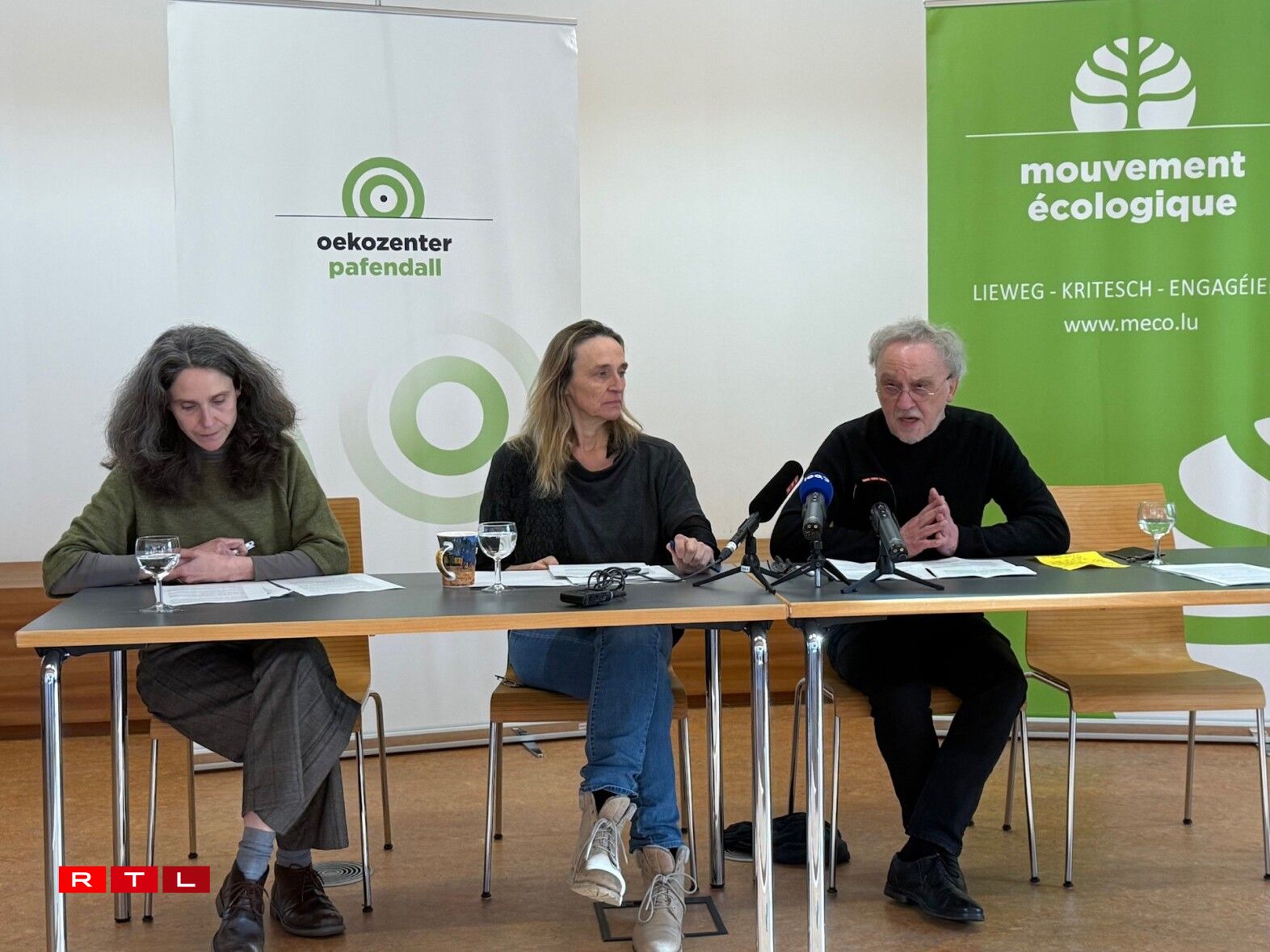 D'Thécla Kirsch (Oekozenter Pafendall), d'Blanche Weber (Mouveco) an den Théid Faber (Oekozenter Pafendall) bei hirer gemeinsamer Pressekonferenz de 17. Februar 2026.