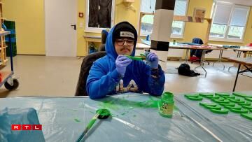 An dëser Fotosgalerie gesäit ee wéi an de verschiddenen Ateliere geschafft gëtt.