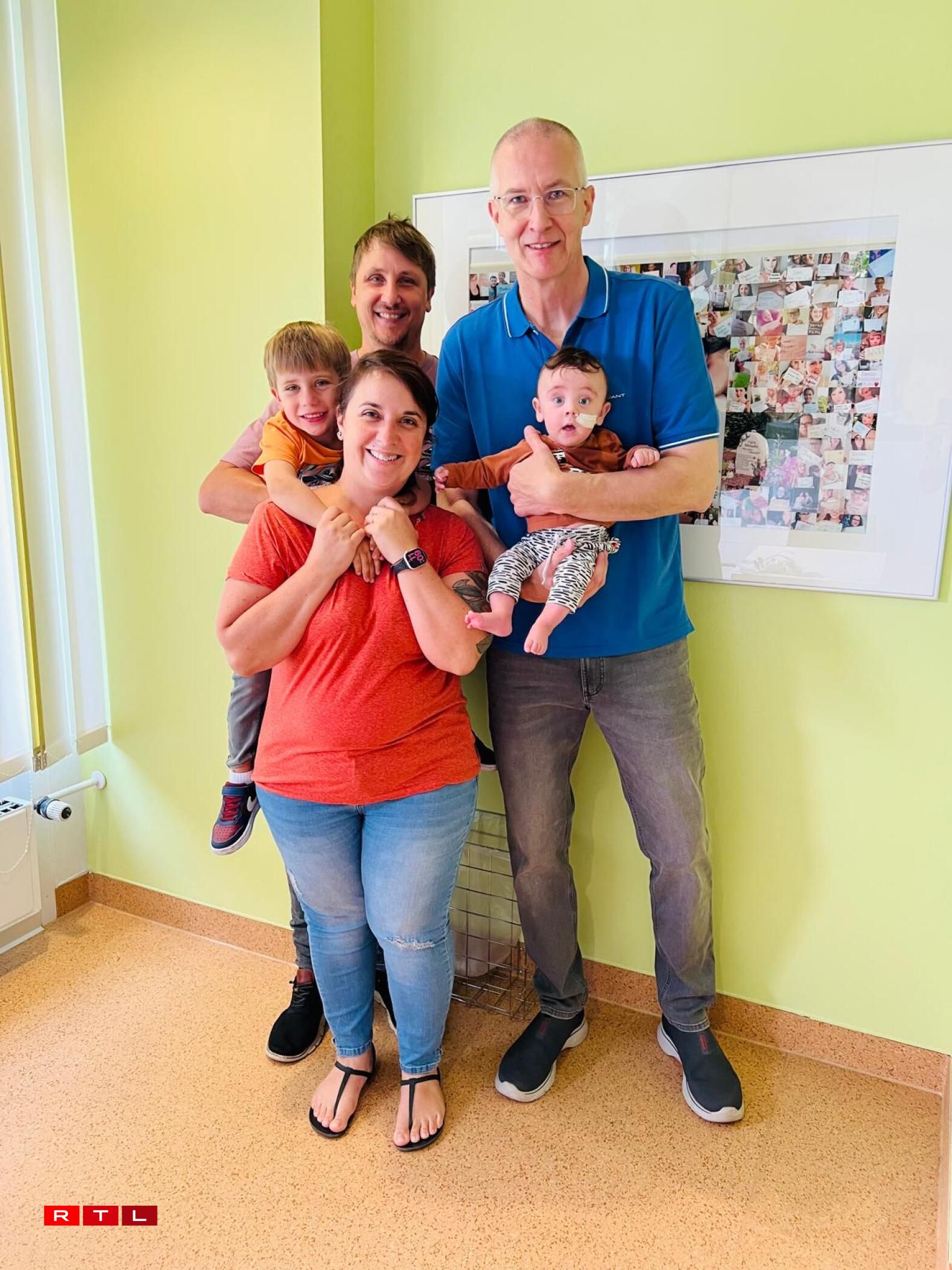 De Professer Thomas Kohl mam Noa, Lis, Joé a Lio