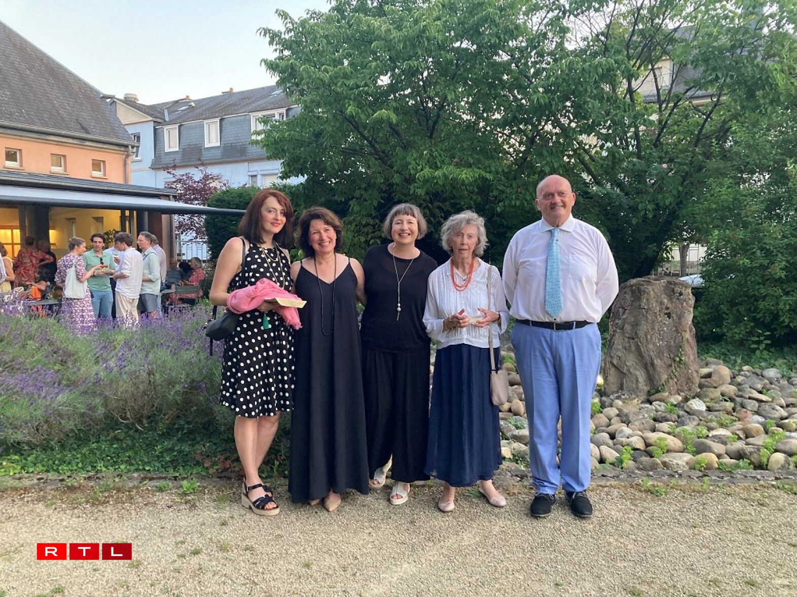 v.l.n.r: Dr Miriam Baldwin, Anne-Marie Reuter, Nathalie Jacoby (Directrice vum CNL) Margret Steckel, Emmanuel Servais