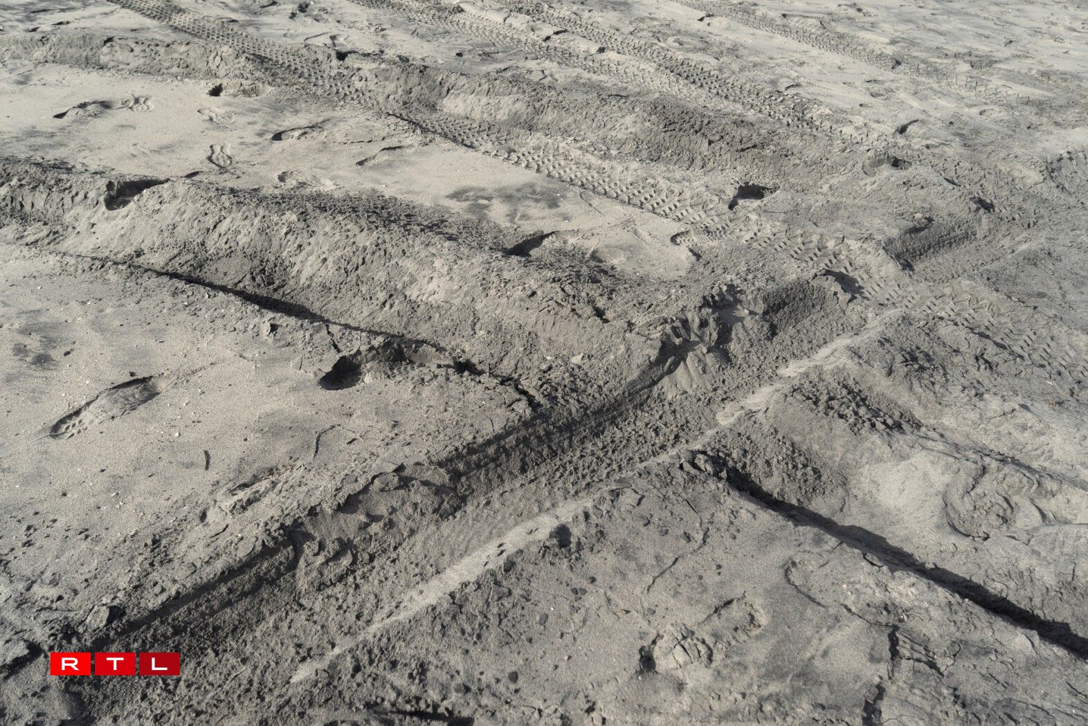 PASSAGE 32°32’047’’N 117°07’263’’W, série Erre