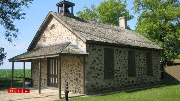 Stony Hill School, Waubeka, Wisconsin - Birthplace of US Flag Day