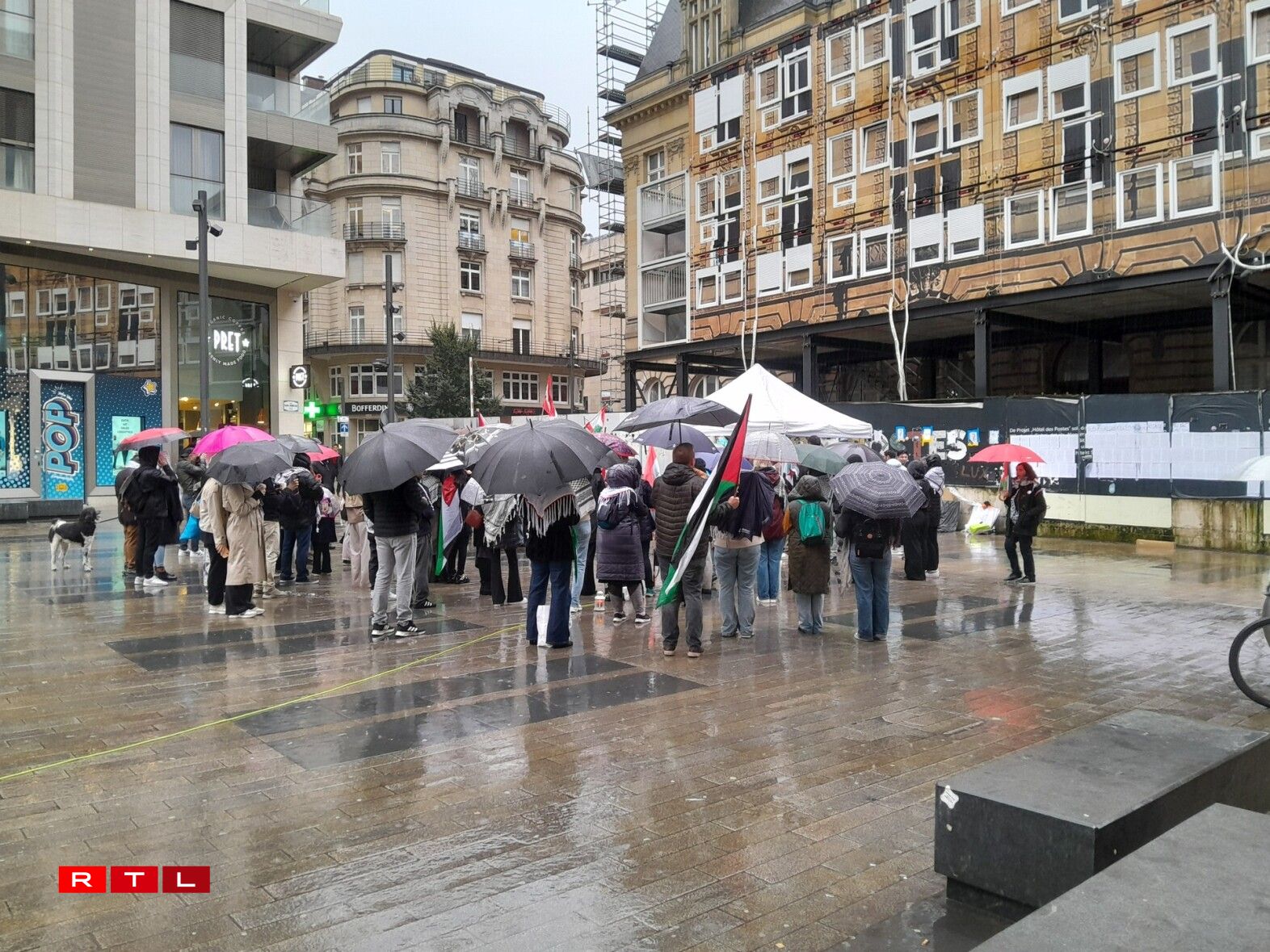 Net wäit ewech gouf och op d'Schicksal vun den Awunner an der Gazasträif opmierksam gemaach.