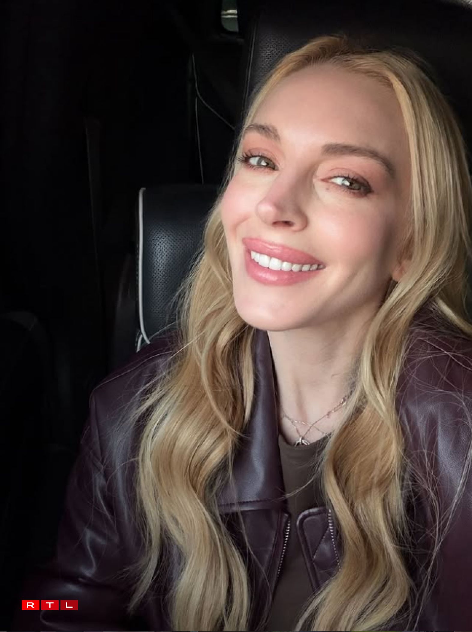 D'Schauspillerin Lindsay Lohan mat 39 Joer. Si soll Filler, Botox a weider Traitementer gemaach hunn.