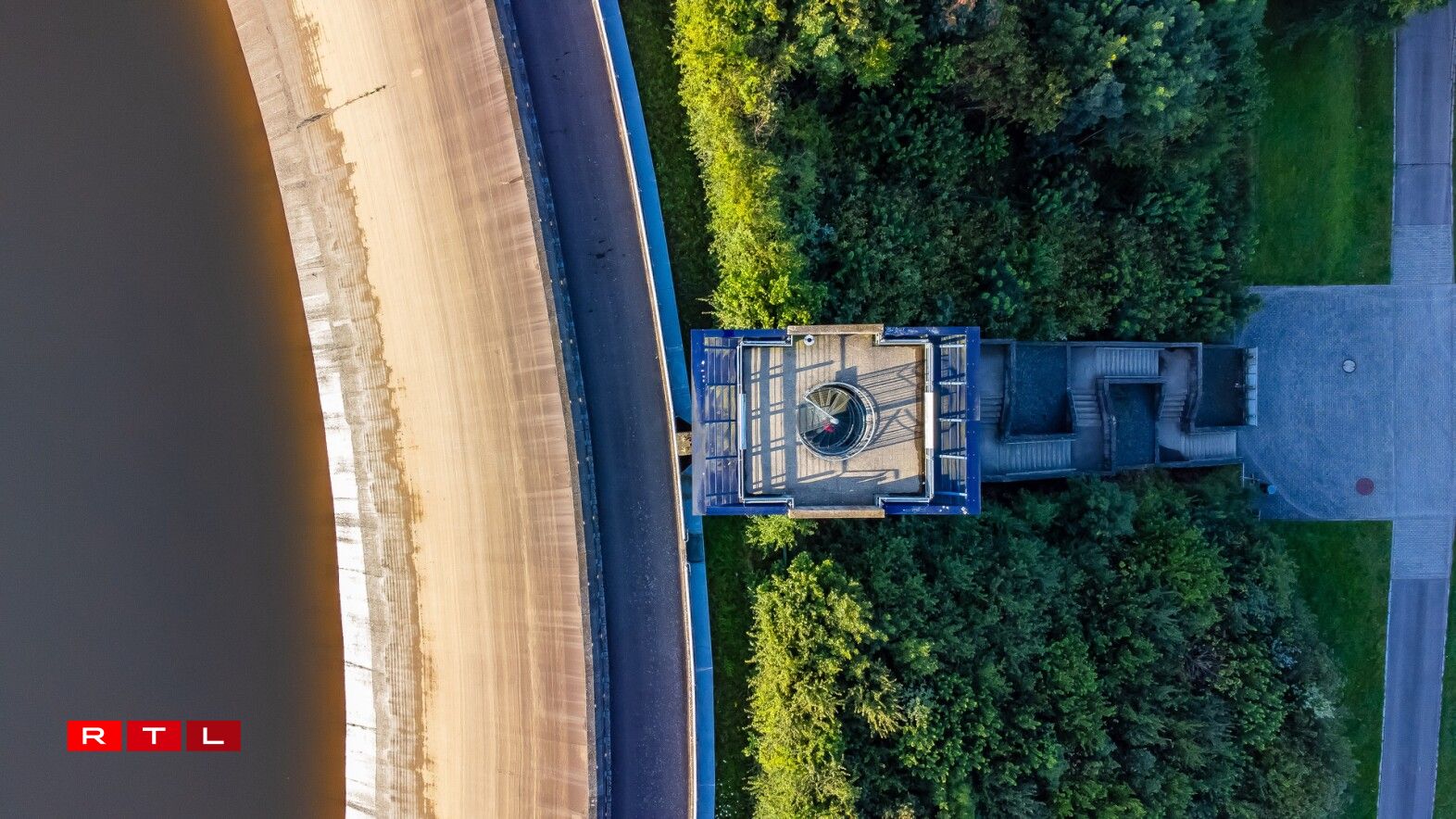 Déi leschte Chance. Dir hutt nach 10 Minutten, fir d'Plaz ze fannen.