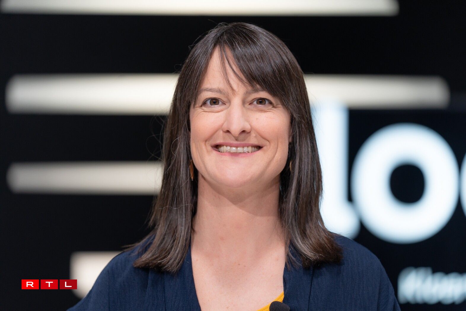 Michèle Schilt Directrice adjointe ( oder bäigeuerdent Direktesch) ZPB Zentrum fir politesch Bildung