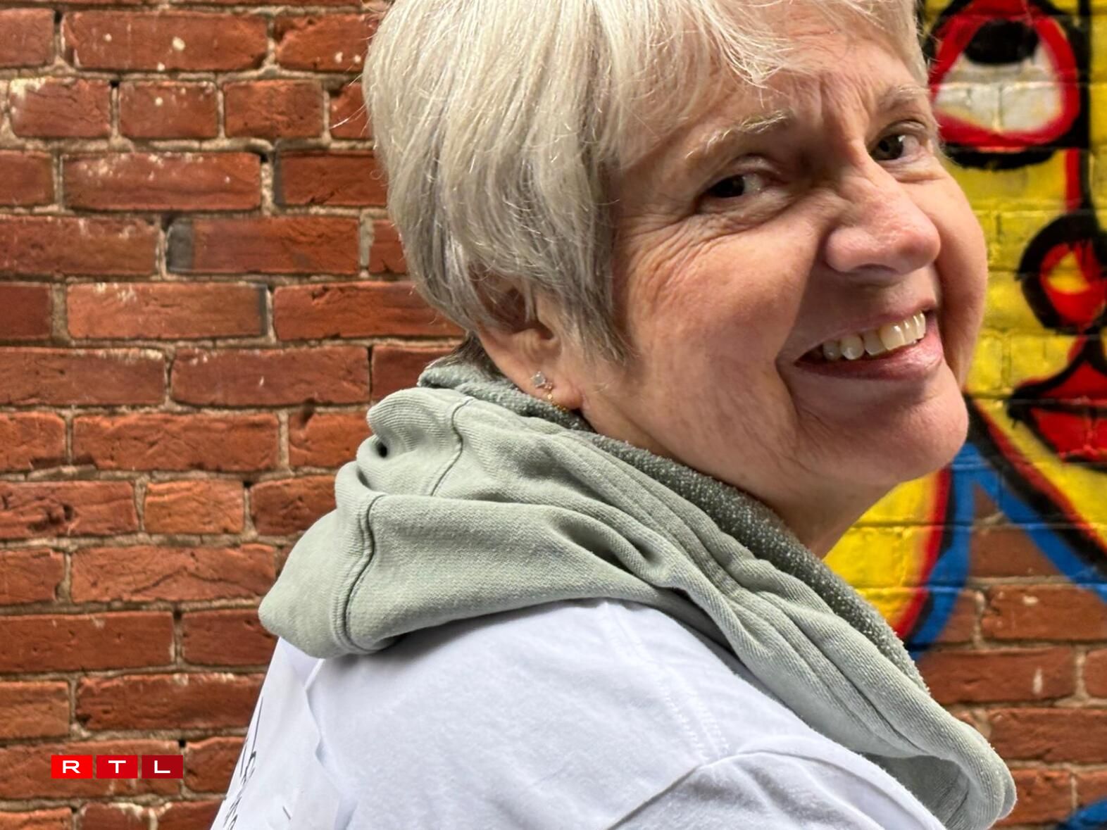 D'Carolyn Bagniewski zu La Crosse virum Optrëtt vum Tim Walz.