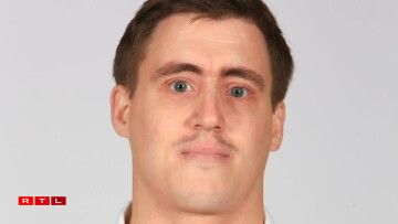 Kent during his time as a performance analyst and skills coach with France Rugby