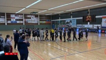 Fir déi puer Sekonne Sport ware schätzungsweis eng ronn 350 Leit an d'Hal komm.