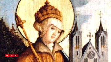 Saint Cunigunde, venerated in 1200.