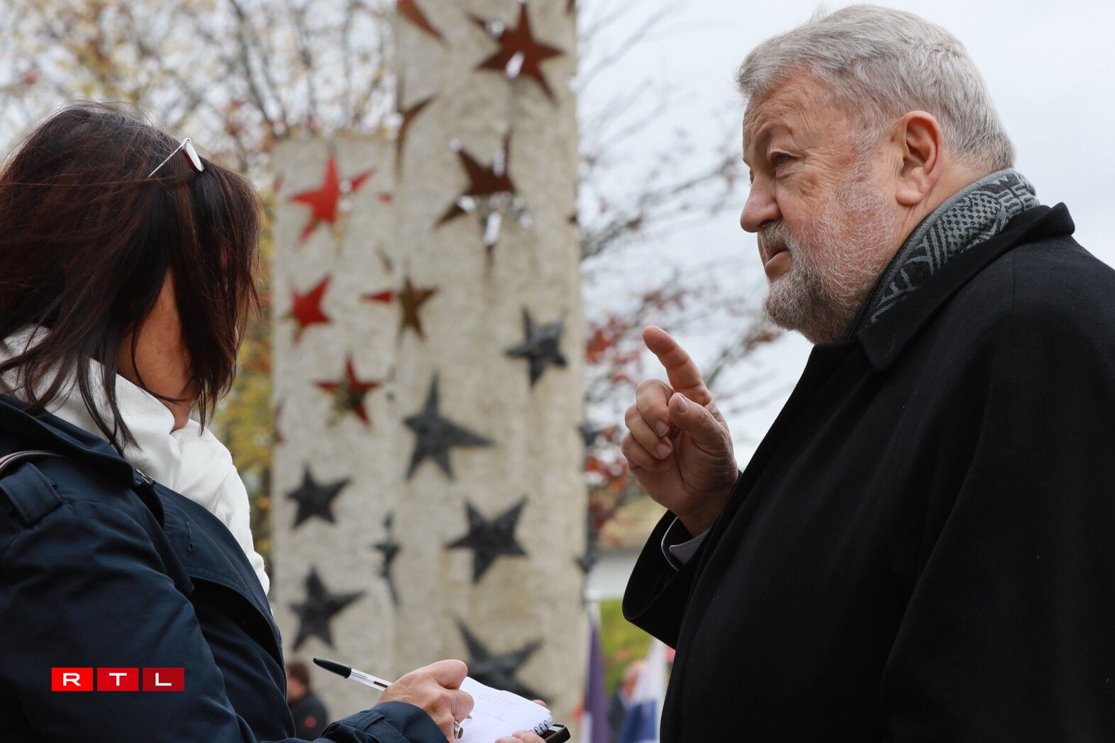 De Robert Goebbels bei der Visitt vum Belsche Kinnek a senger Fra zu Schengen 2019.