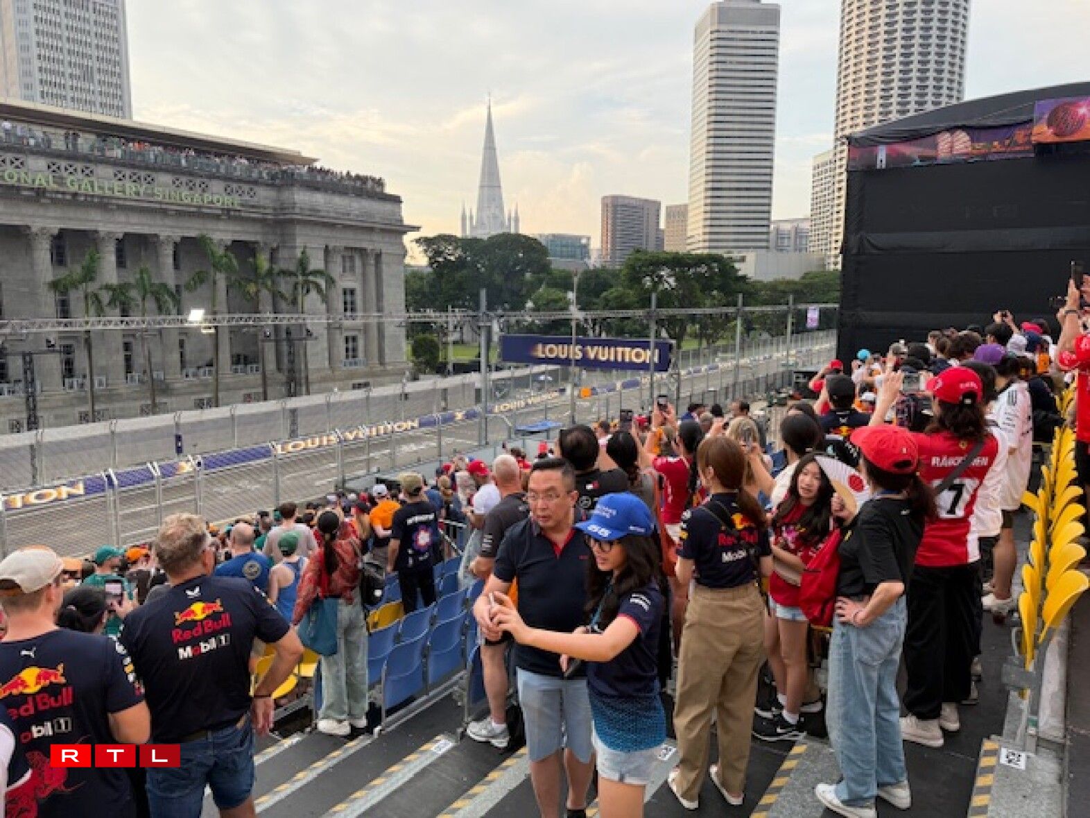 De Lëtzebuerger Jeff Tintinger war op Pappendag live zu Singapur mat dobäi.