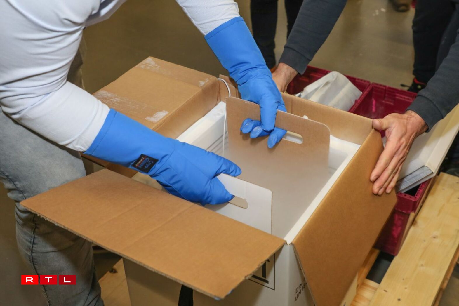 L'arrivée des premiers vaccins au Luxembourg.