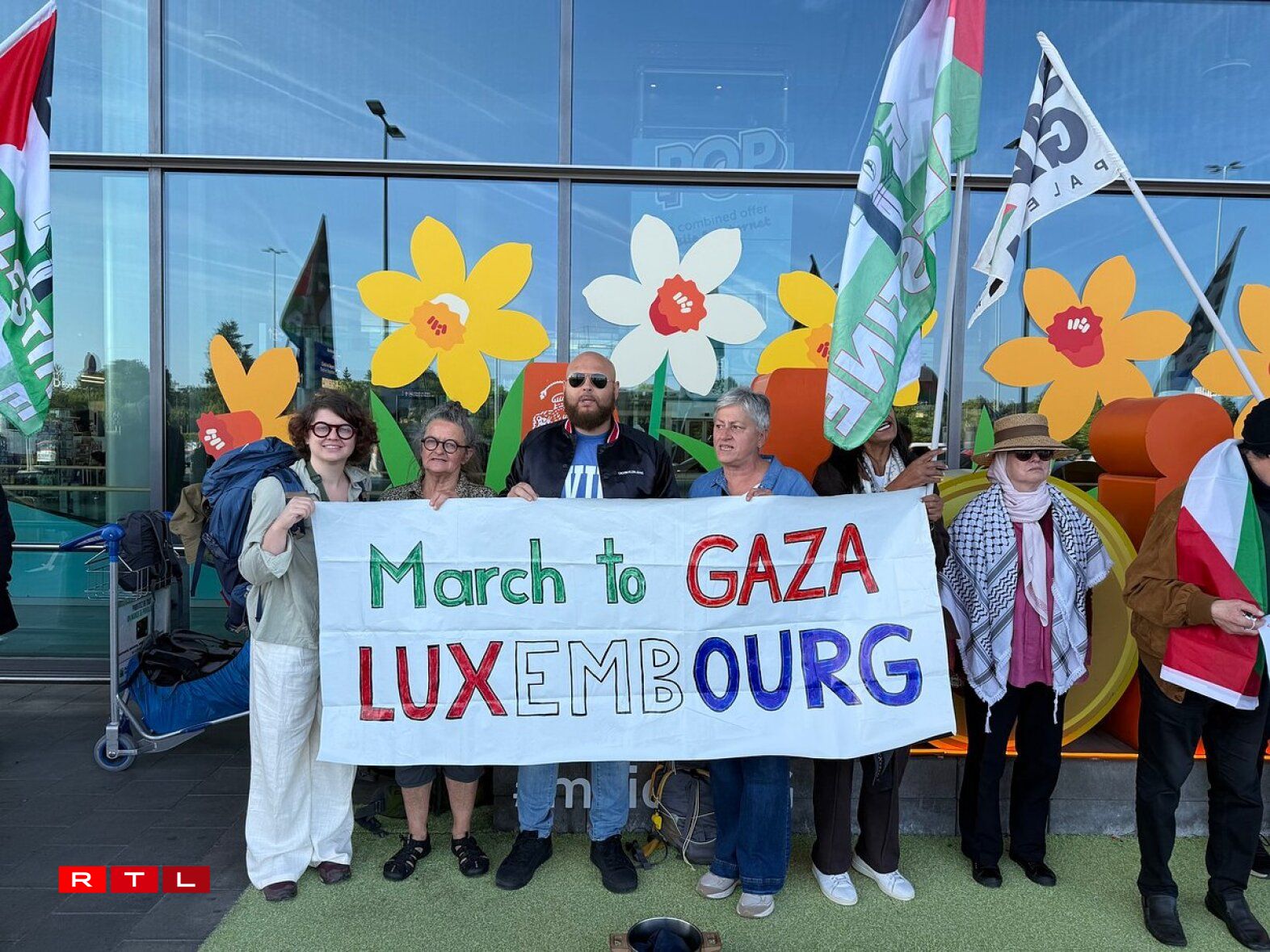 Maya Garman (left) previously also represented Luxembourg in the March to Gaza in June 2025.