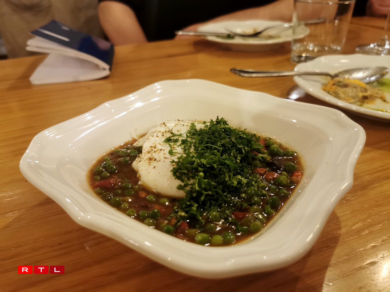 Le restaurant Atypic revendique une cuisine portugaise plus fidèle à ses racines, modernisée sans céder aux habitudes locales.