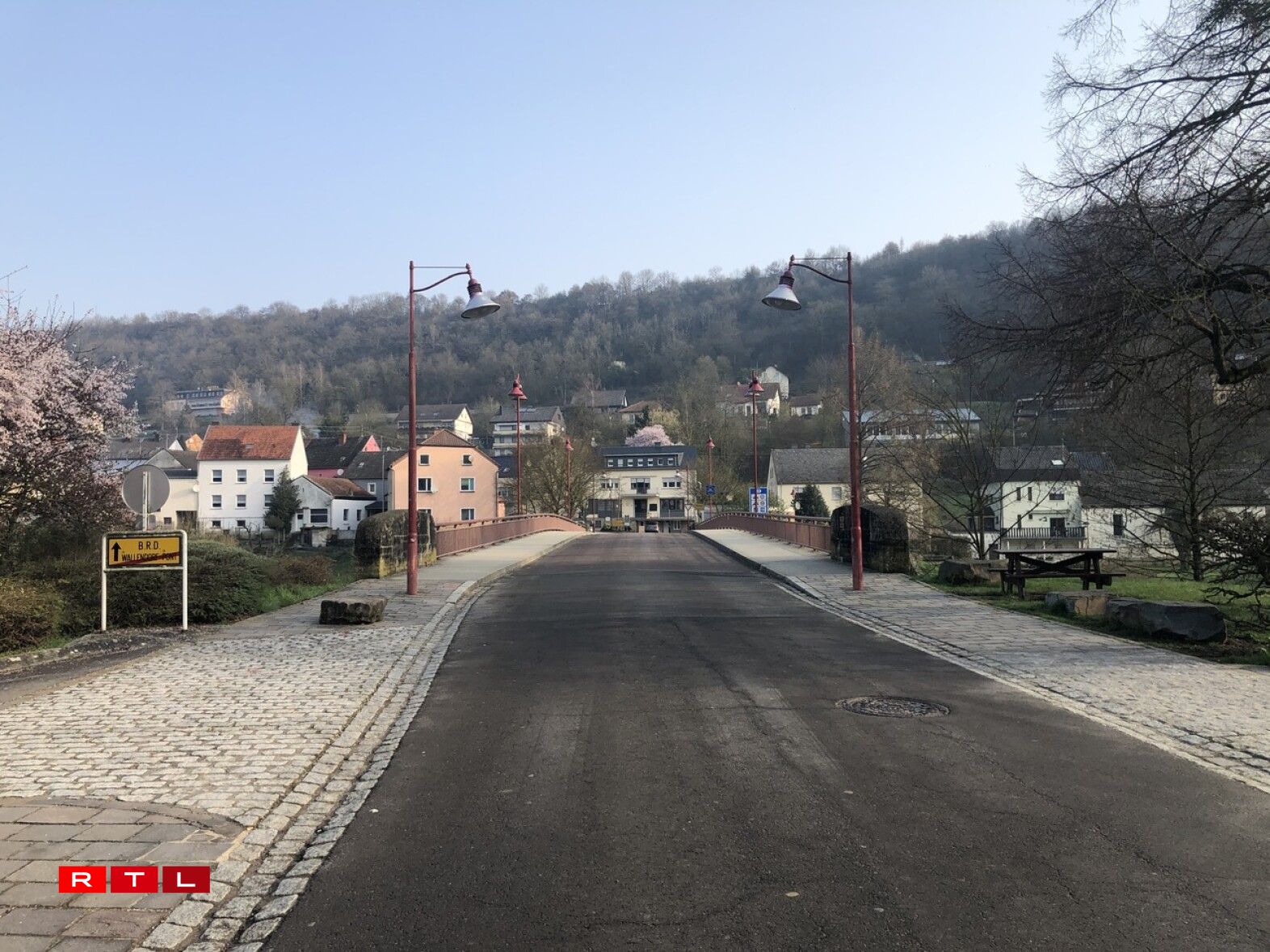 Wallendorf-Pont um Freideg de Moie géint 9 Auer