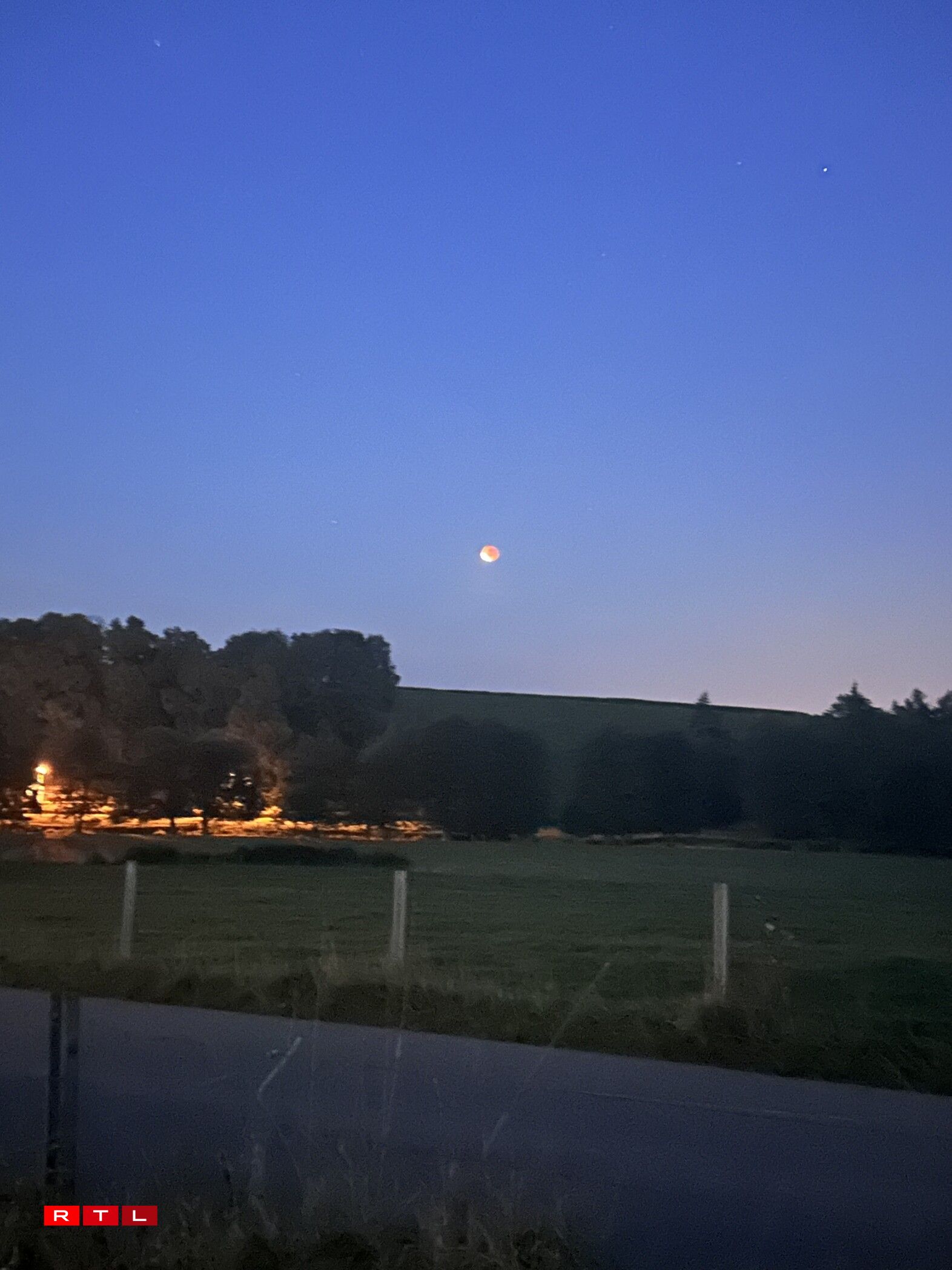 Zu Nidderkolpech tëschent 20.45 Auer an 21-03 Auer mat engem Iphone 14 Pro gemaach/Albert Piron