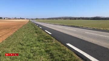 La route qui a servi de piste de décollage à l'avion en question